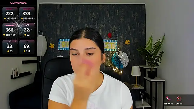 Linda EX online show from 09-27-25, 06:19