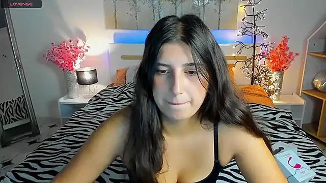 Linda EX online show from 10-14-25, 06:14