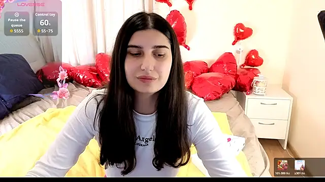 Linda EX online show from 03-13-26, 07:46