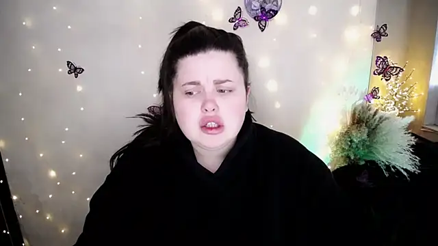 Snapshot of Emily_Mo chatting on 02-10-26, 06:56 Emily Mo online show from 02-10-26, 06:56