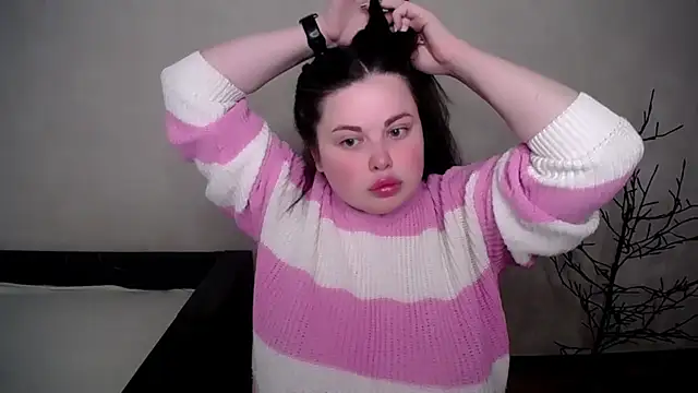 Snapshot of Emily_Mo chatting on 05-01-26, 06:29 Emily Mo online show from 05-01-26, 06:29