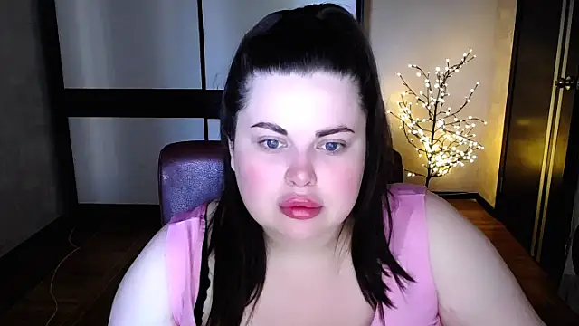 Snapshot of Emily_Mo chatting on 07-05-26, 05:58 Emily Mo online show from 07-05-26, 05:58