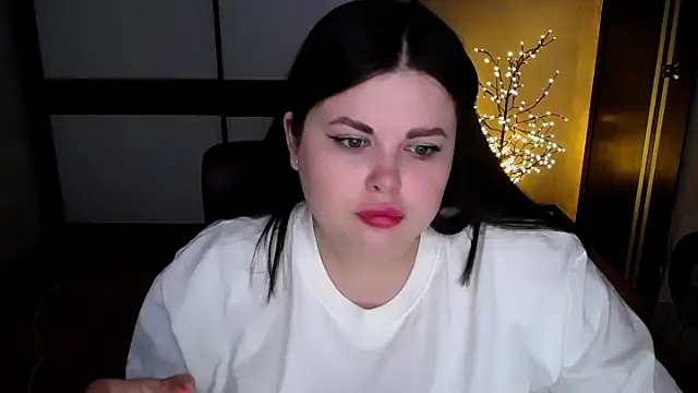 Snapshot of Emily_Mo chatting on 07-08-26, 06:14 Emily Mo online show from 07-08-26, 06:14
