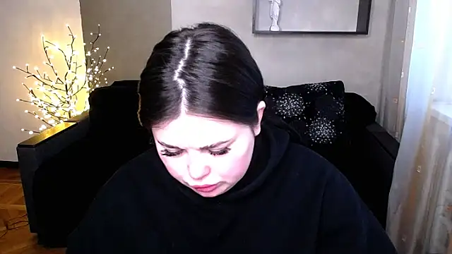 Emily Mo online show from 03-17-25, 06:51