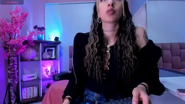 mia thompsonn  online show from 11-27-25, 02:17