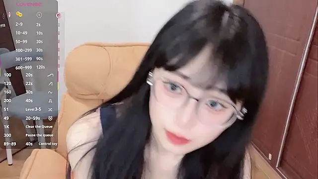 Snapshot of 4uoki chatting on 07-25-26, 03:51 4uoki online show from 07-25-26, 03:51