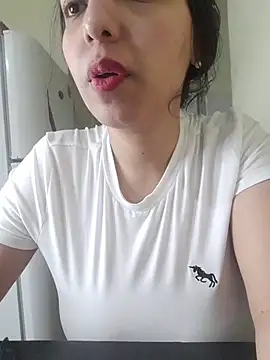 DianiQueenn online show from 04-10-26, 04:19