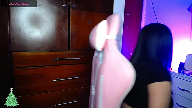 eva six online show from 12-27-24, 08:07