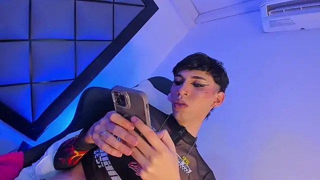 GeorginaCute  online show from 11-21-25, 01:54