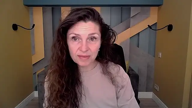 EllaLong online show from 03-06-26, 12:22