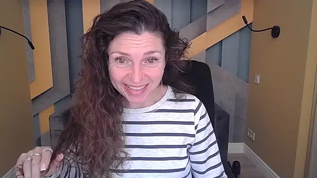 EllaLong online show from 11-02-25, 12:32