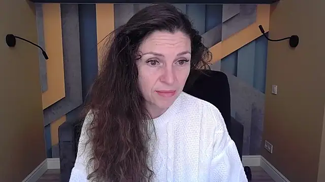 EllaLong online show from 10-19-25, 11:35