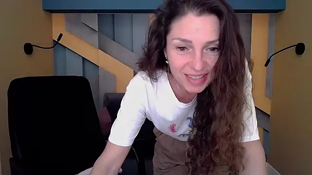 EllaLong online show from 10-04-25, 11:34