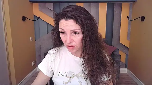 EllaLong online show from 02-10-26, 12:37