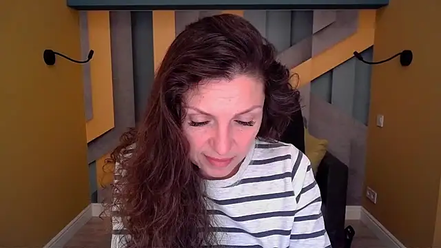 EllaLong online show from 04-07-26, 11:34