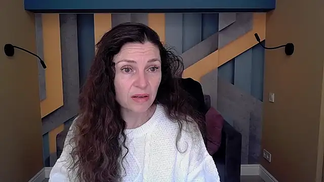 EllaLong online show from 11-06-25, 12:31