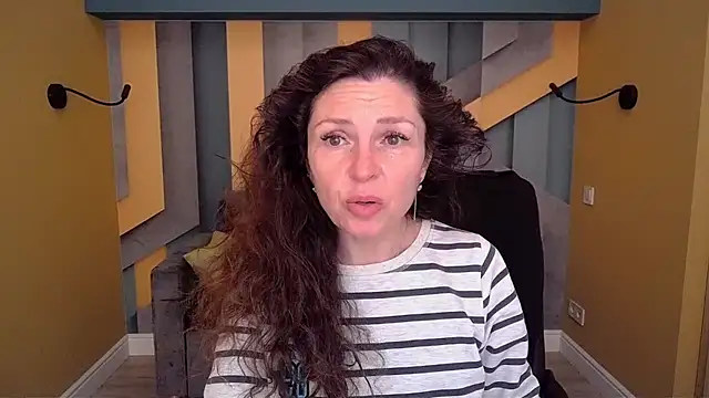 EllaLong online show from 04-10-26, 11:28