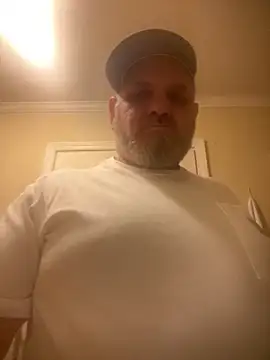 Snapshot of mrscum4u chatting on 09-28-25, 10:17 mrscum4u online show from 09-28-25, 10:17