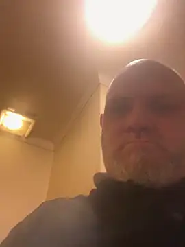 Snapshot of mrscum4u chatting on 10-24-25, 04:11 mrscum4u online show from 10-24-25, 04:11