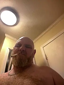 Snapshot of mrscum4u chatting on 02-16-25, 03:47 mrscum4u online show from 02-16-25, 03:47