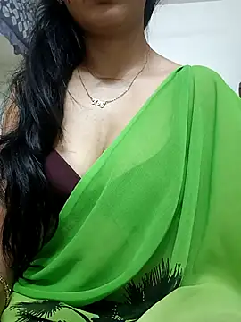Snapshot of _surbhi_ chatting on 05-02-26, 04:07 surbhi online show from 05-02-26, 04:07
