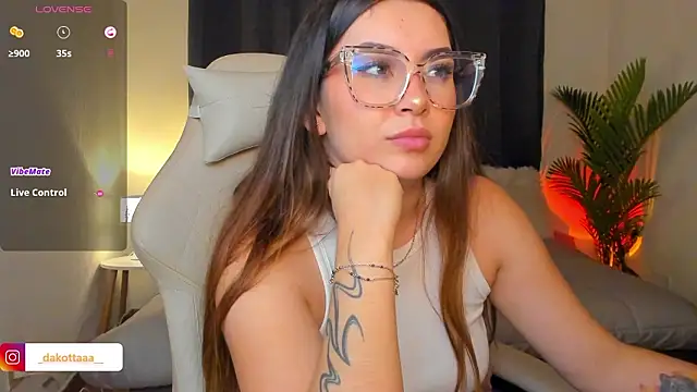 dakottaa  online show from 03-17-26, 11:41