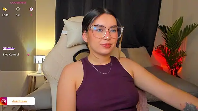 dakottaa  online show from 03-13-26, 12:04