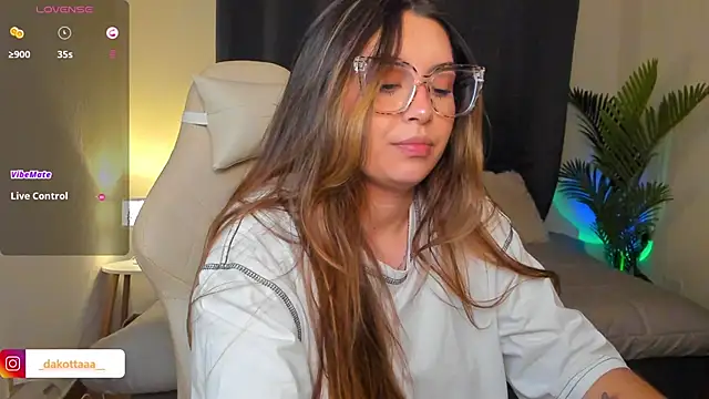 dakottaa  online show from 03-06-26, 11:33