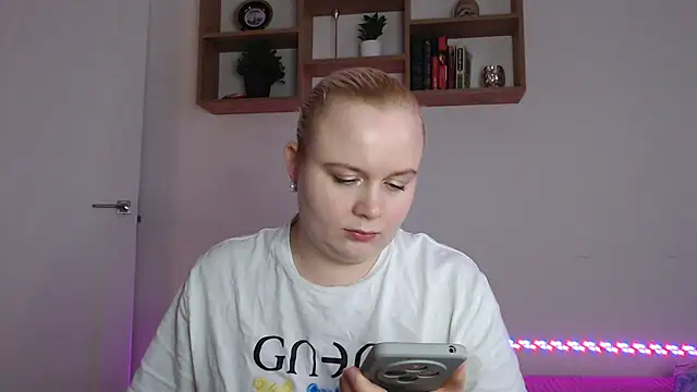 Karolina love  online show from 12-05-25, 11:42