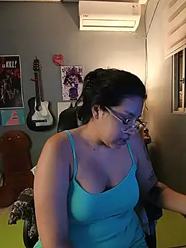 Snapshot of DanelyLopez chatting on 08-08-26, 01:12 DanelyLopez online show from 08-08-26, 01:12