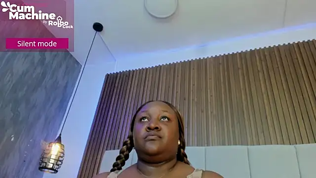 Snapshot of Saravy_Blandon chatting on 02-28-26, 10:37 Saravy Blandon online show from 02-28-26, 10:37