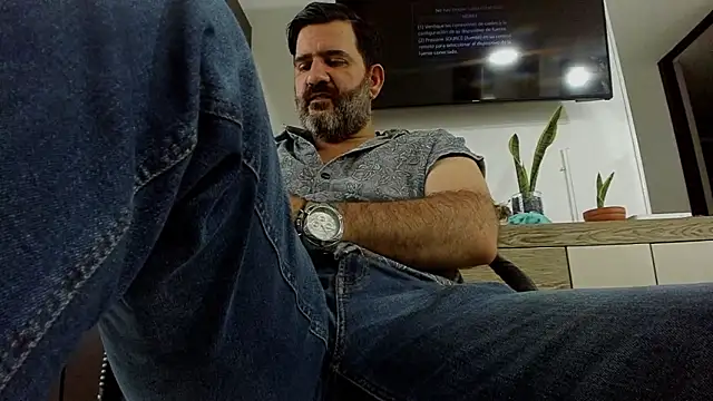 Maxi TheBigDaddy online show from 03-18-26, 01:35