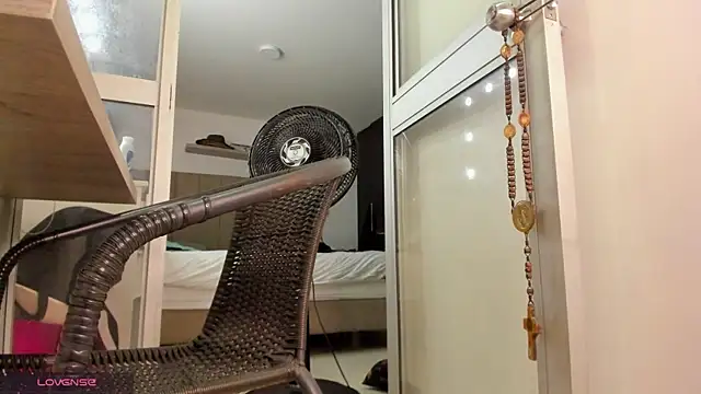 Maxi TheBigDaddy online show from 04-19-26, 03:18