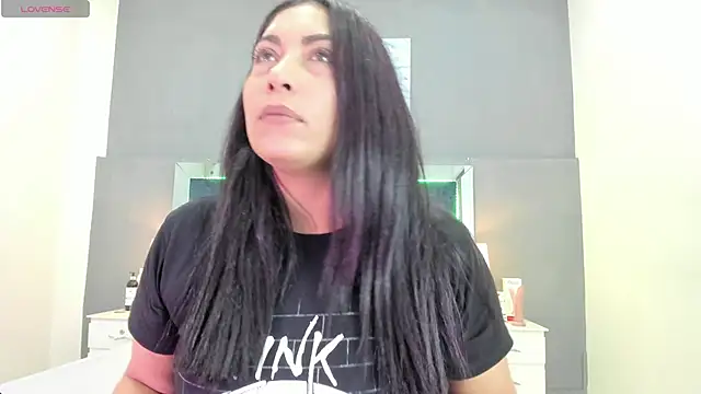 Lauralove 69 online show from 01-13-26, 10:57