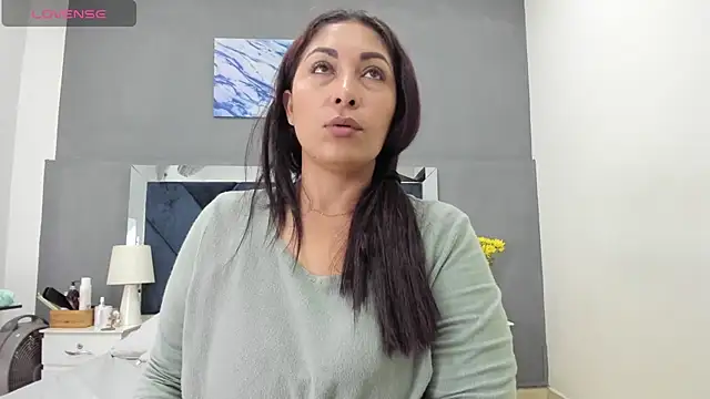 Lauralove 69 online show from 11-06-25, 11:42