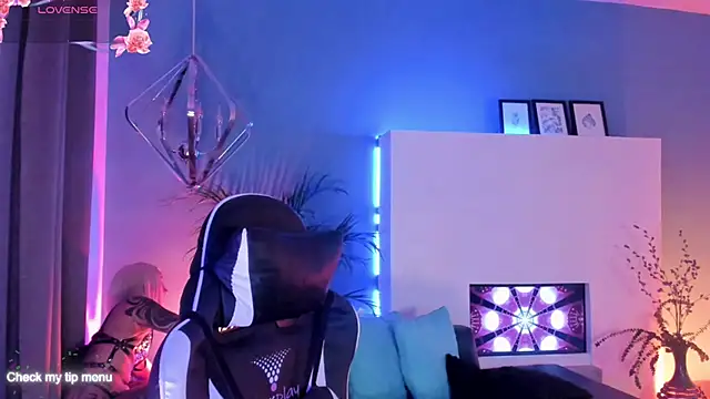 Megan inked online show from 10-09-25, 03:18