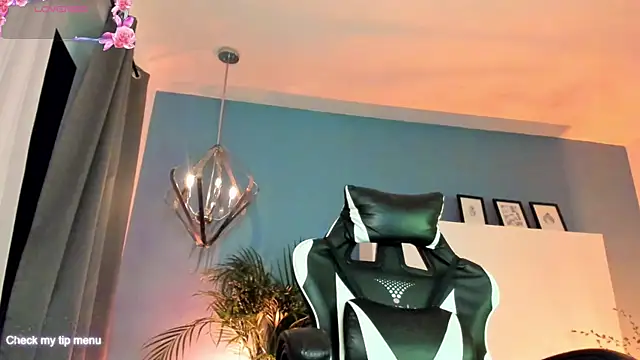 Megan inked online show from 10-01-25, 03:00