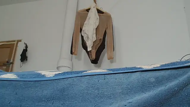 HAIRY PUSSY BIG online show from 12-04-25, 02:49