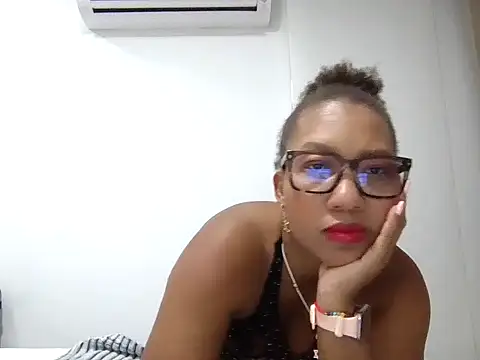 megan-hotxx online show from 06-20-26, 01:10