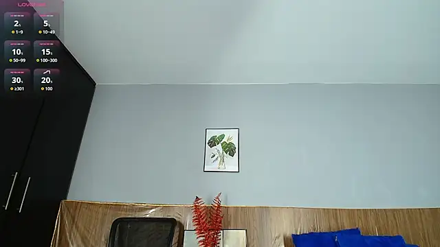 EmiliBonnie online show from 04-06-26, 10:55