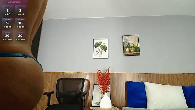 EmiliBonnie online show from 03-08-26, 12:05