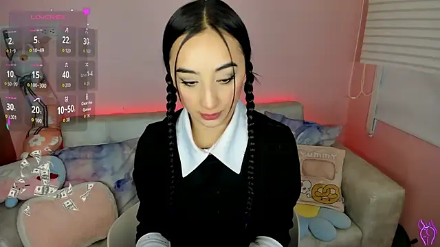 tinysara online show from 03-16-26, 04:32