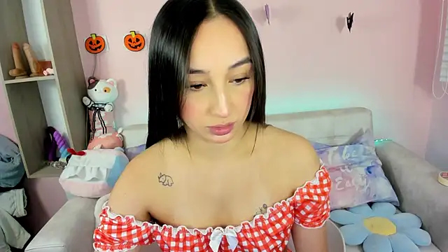 tinysara online show from 10-15-25, 04:26