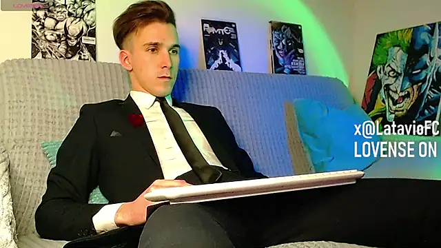 Midnighter  online show from 04-01-26, 10:39