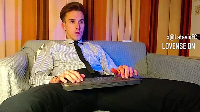 Midnighter  online show from 11-24-25, 08:53