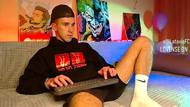 Snapshot of Midnighter_ chatting on 01-14-25, 02:40 Midnighter  online show from 01-14-25, 02:40