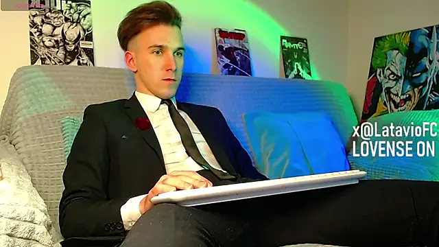 Midnighter  online show from 04-12-26, 02:26