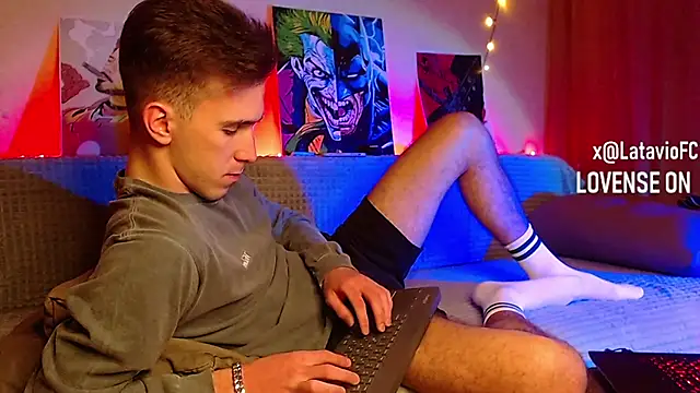 Snapshot of Midnighter_ chatting on 03-06-25, 10:15 Midnighter  online show from 03-06-25, 10:15