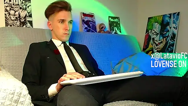 Midnighter  online show from 04-28-26, 06:01