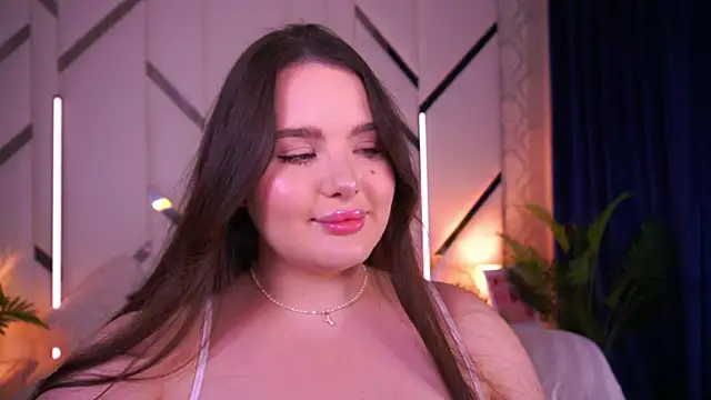 CuteAmberr online show from 12-20-25, 12:57